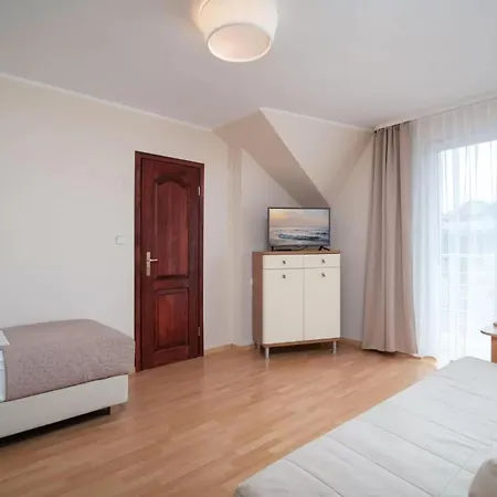 לינה וארוחת בוקר Cykas